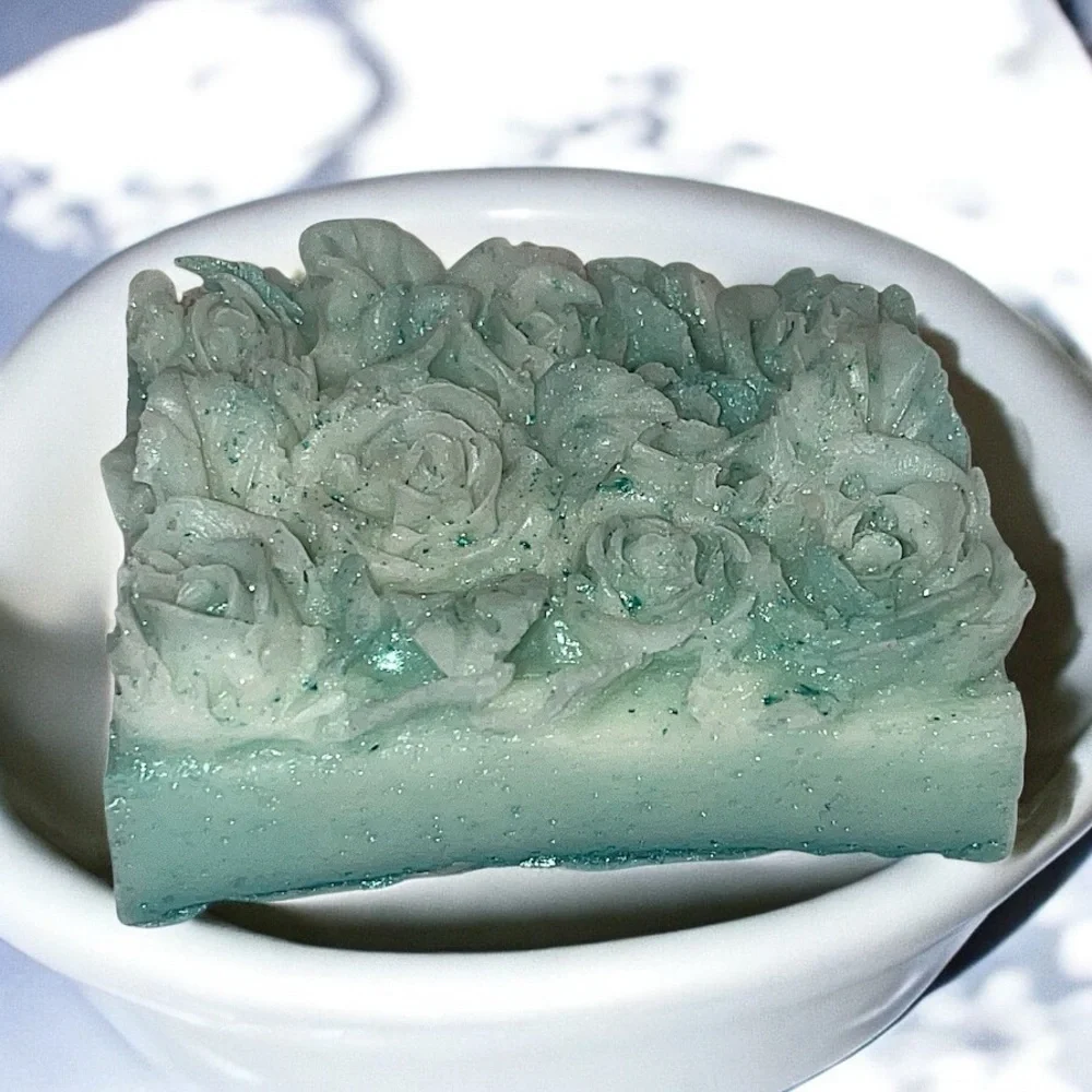 MYSTERY SET 3 soaps - 1 LARGE 1 MEDIUM 1 MEDIUM & or SMALL WITH SAMPLES & gift